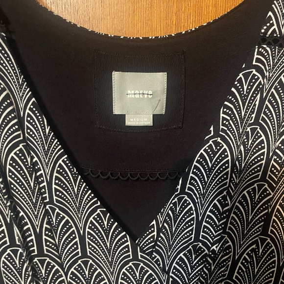 Anthropologie Mauve dress with soft fabric and elastic at the waist and wrist - Picture 3 of 3